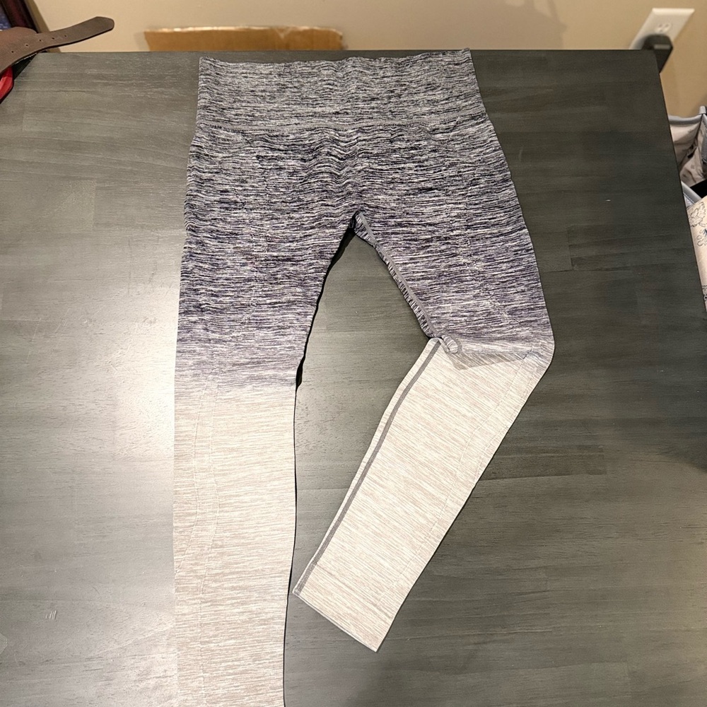 Women's Grey Ombré Gradient Leggings